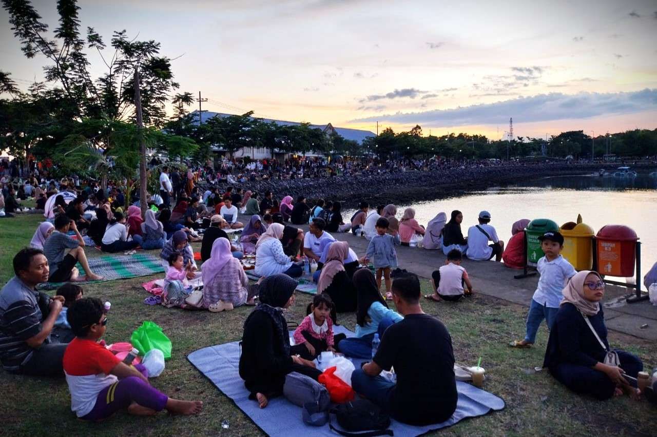 Pantai Marina Boom Banyuwangi

